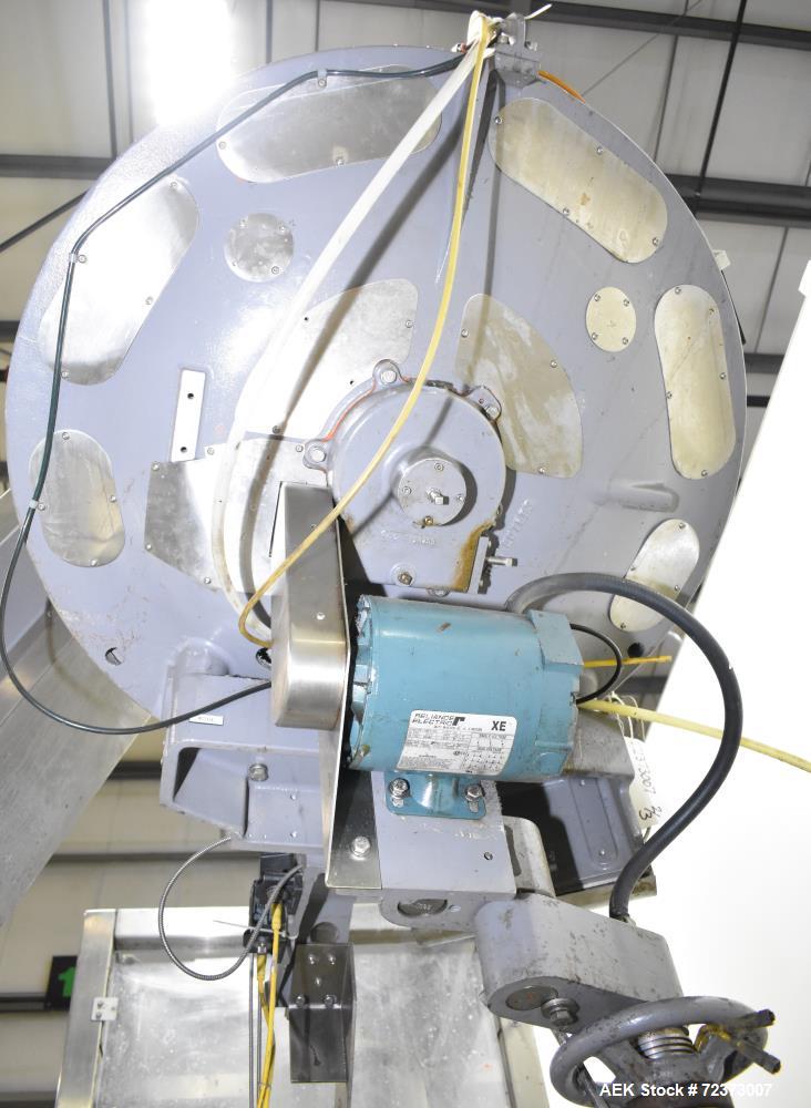 Used Pneumatic Scale Angelus MC Snap Capper
